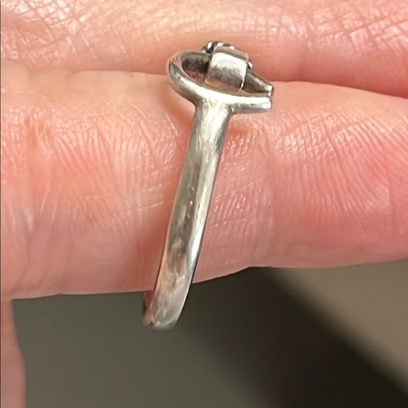 Silver Horseshoe Ring with Textured Band Sz 9 - Picture 2 of 5